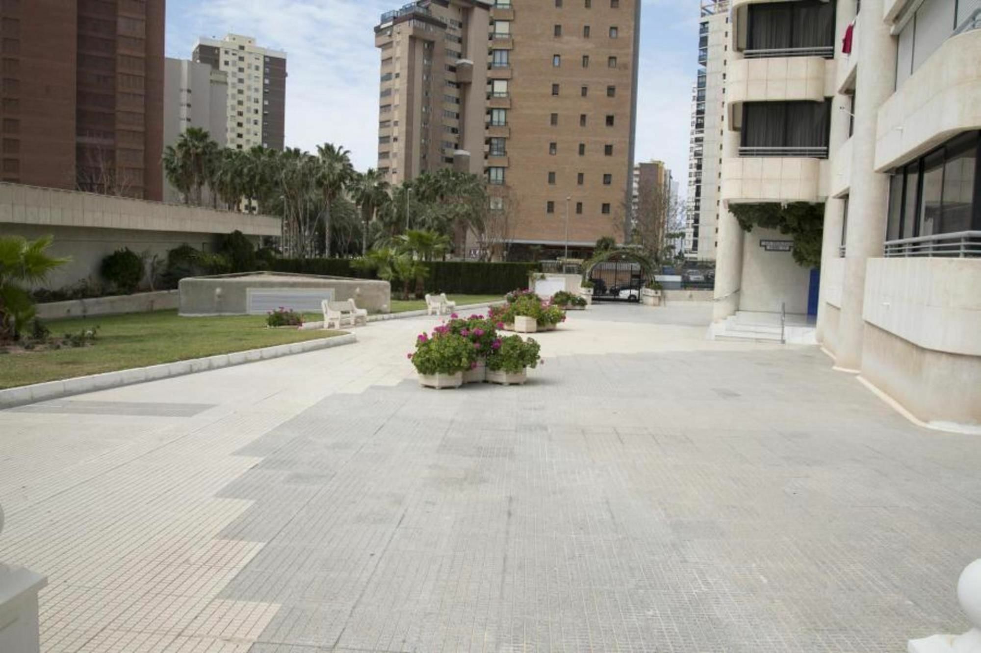 In Benidorm, Alicante 103111 By Mo *